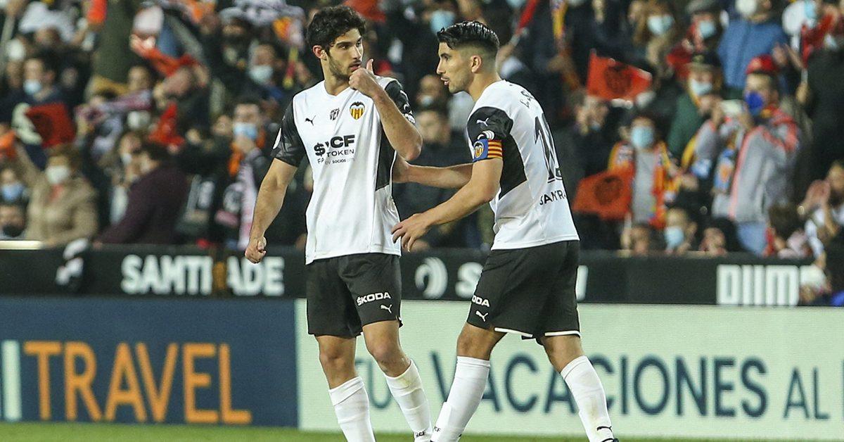 Elche vs. Valencia Predictions, Picks and Betting Odds – Saturday, October 15, 2022