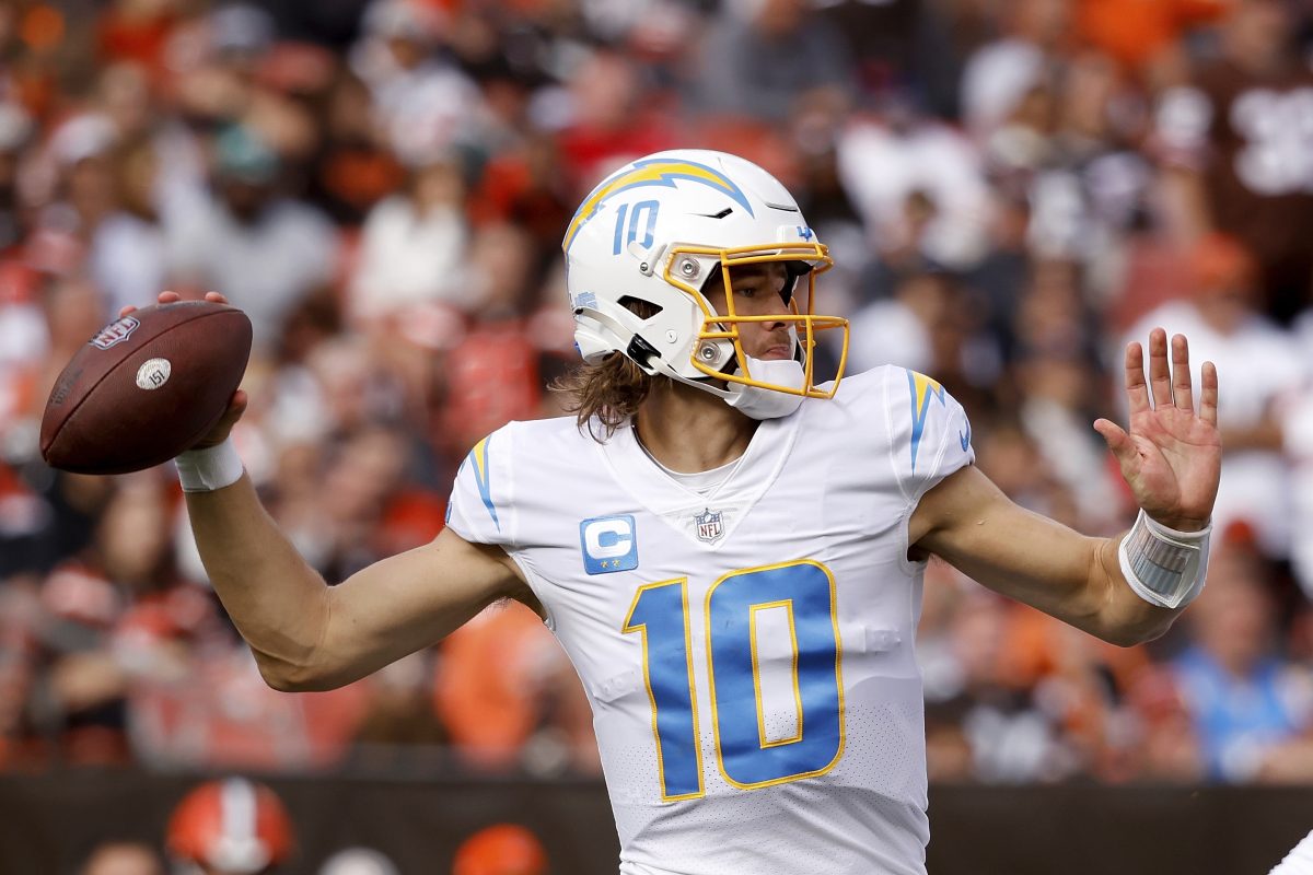 Broncos-Chargers betting: Sharp bettors all over side for 'MNF', Betting